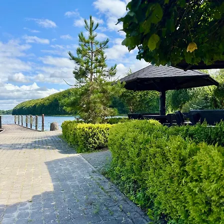 Semesterbostad Dom Caloroczny W Grabowku