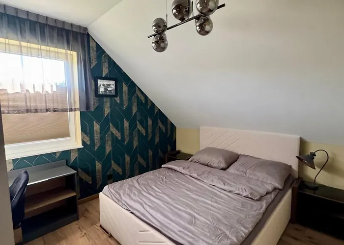 Semesterbostad Dom Caloroczny W Grabowku *